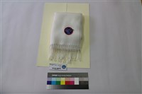 白色圍巾藏品圖，第1張