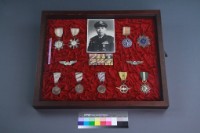 乾元勳章藏品圖，第2張