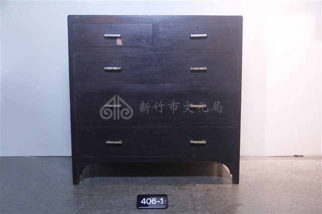 衣櫃藏品圖，第1張