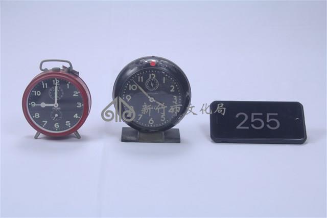 發條式鬧鐘(兩件一組)藏品圖，第1張