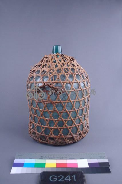 籐編飾蒸餾水瓶藏品圖，第1張