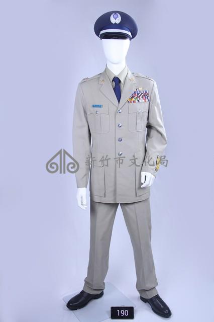 空軍夏季軍常服藏品圖，第1張