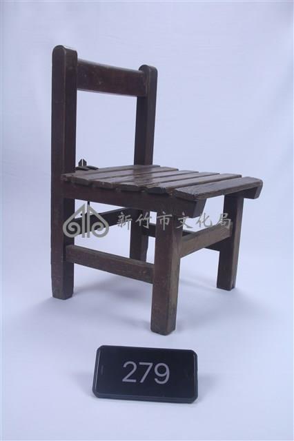 燈泡扣絲椅組藏品圖，第1張