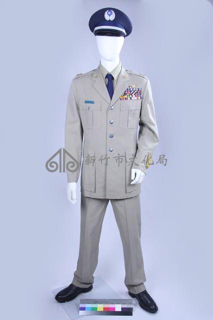 空軍夏季軍常服藏品圖，第2張