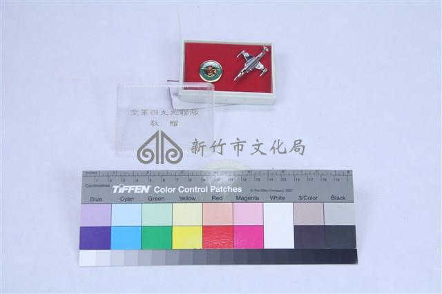 空軍499聯隊紀念徽章藏品圖，第1張