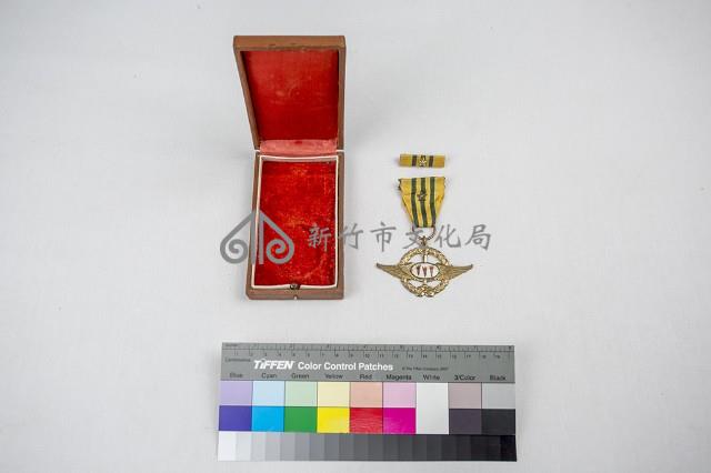 空軍宣威一等獎章藏品圖，第2張
