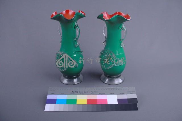 綠色紅裡牡丹花瓶藏品圖，第3張