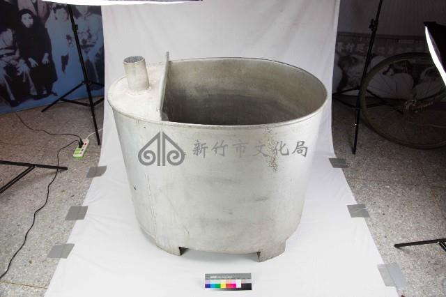 燒炭式金屬澡盆藏品圖，第3張