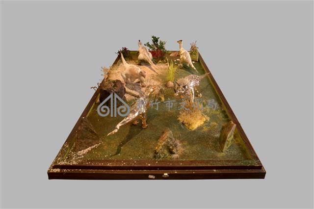 恐龍系列(1) a.暴龍 b.三角龍 c.副龍擳龍 d.禽龍冠龍  e.冠龍藏品圖，第3張