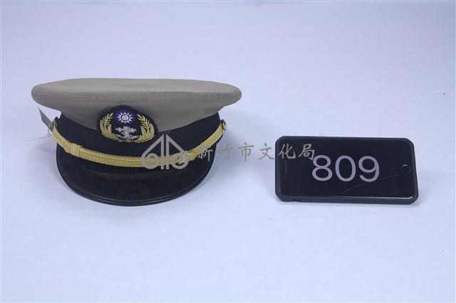 土黃色海軍大盤帽藏品圖，第1張