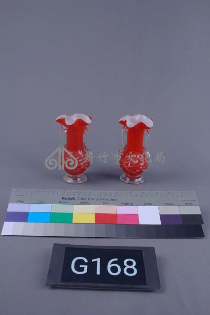 紅色牡丹花瓶（一對）藏品圖，第1張