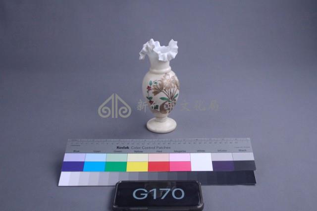 仿白磁花瓶藏品圖，第1張