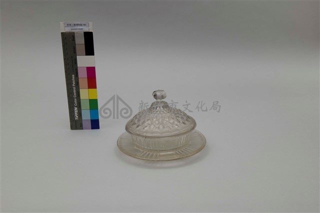 左羊-盤形座蓋盒 藏品圖，第1張