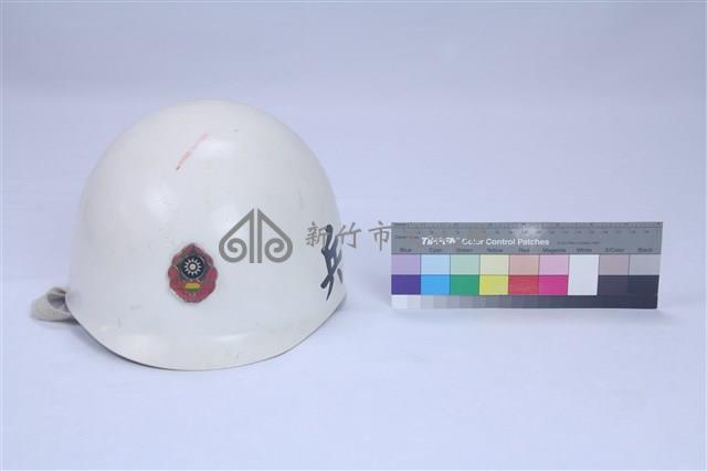 憲兵膠盔藏品圖，第2張