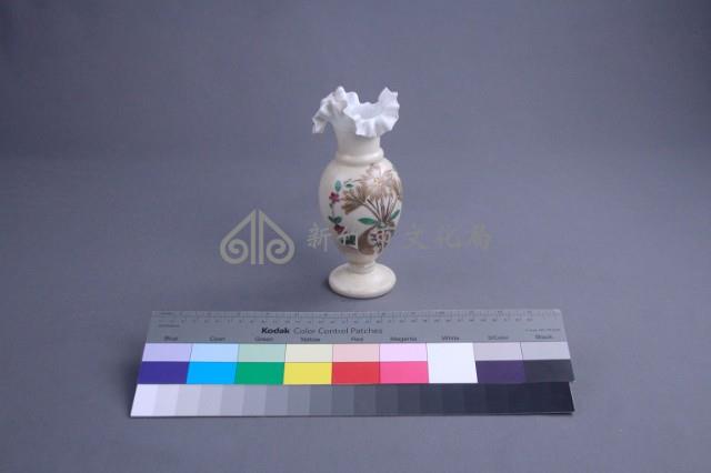 仿白磁花瓶藏品圖，第2張