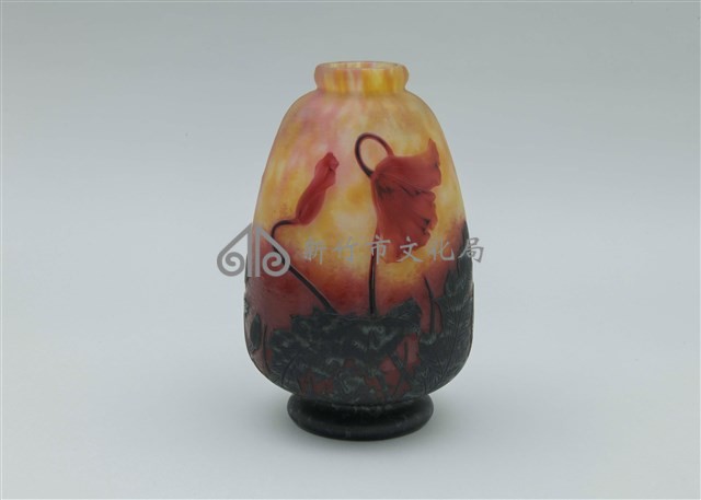 橘紅底大花浮刻紋瓶藏品圖，第2張
