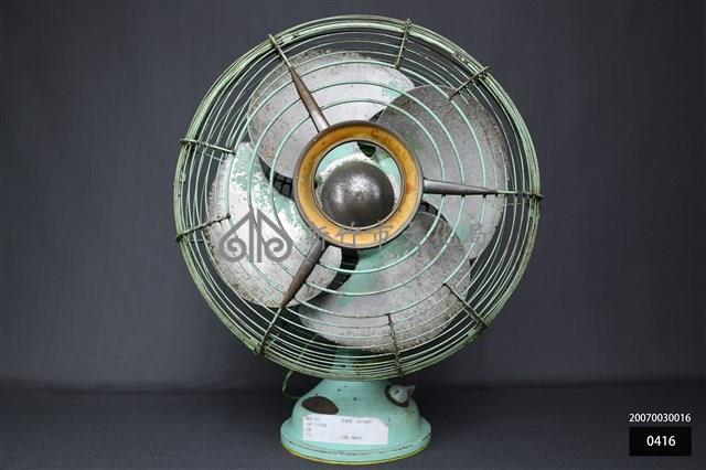 清正牌金屬桌扇藏品圖，第1張