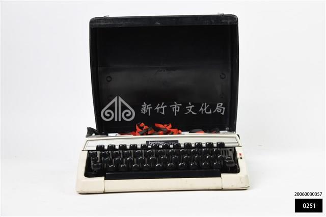 英文打字機藏品圖，第1張