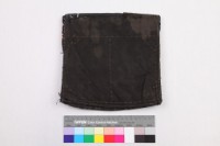 紅紫緞地壽字人物紋方形荷包藏品圖，第2張