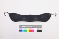 黑絨地珠繡花卉團壽紋眉勒藏品圖，第2張