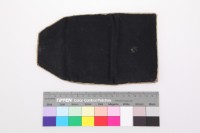 紅地十字繡雙喜花卉紋褡褳荷包藏品圖，第2張