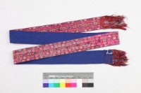 彩織女盛裝花腰帶 藏品圖，第2張