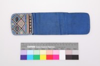 藍地彩繡菱格花卉紋褡褳荷包藏品圖，第1張