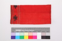 大紅地黑盤長紋女童飾褲藏品圖，第2張