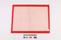 紅地盤金繡太平有象紋鏡藏品圖，第2張