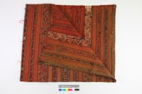 橘地幾何紋挑織毯藏品圖，第2張