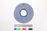 藍緞地綠虎圍涎藏品圖，第2張