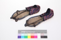 廣西三江侗族繡花涼鞋 藏品圖，第1張