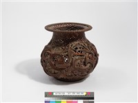 竹籐斜紋編蝶繞折沿圓形花器藏品圖，第6張