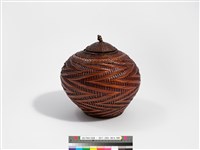 竹籐編之字紋心形有蓋甕藏品圖，第4張