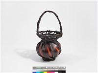 竹編八片斜紋圓形掛花籃 藏品圖，第5張