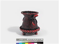 竹編斜紋三足燈台形花器 藏品圖，第4張