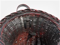 竹編斜紋三足燈台形花器 藏品圖，第11張