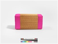 韓國草編桃粉緞飾長壽枕藏品圖，第5張