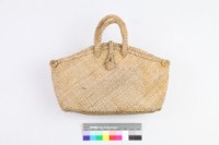 藺草編織長方底捲花扣鈕手提袋藏品圖，第1張