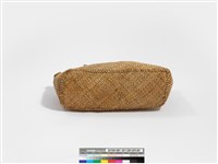 藺草編織長方底捲花扣鈕手提袋藏品圖，第5張