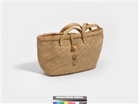 藺草編織長方底木質扣鈕手提袋藏品圖，第2張