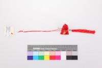 紅緞地梅花紋粽子香包藏品圖，第1張