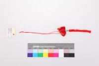 紅緞地梅花紋粽子香包藏品圖，第2張