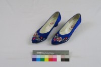 2000千禧年旗袍文化公益親善大使繡花跟鞋（右腳）的圖片