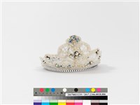 2000千禧年旗袍文化公益親善大使頭冠藏品圖，第2張