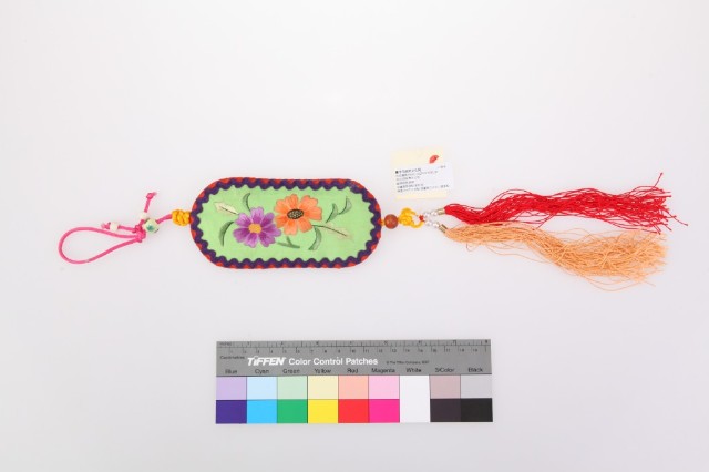 刺繡掛飾的圖片