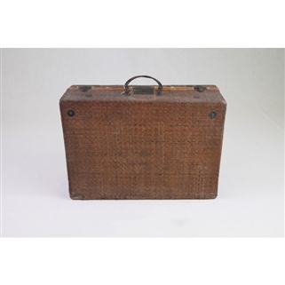 籐編衣箱 
