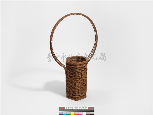竹籐雙連環編六角形掛花籃藏品圖，第2張