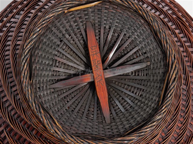 竹籐編之字紋心形有蓋甕藏品圖，第9張