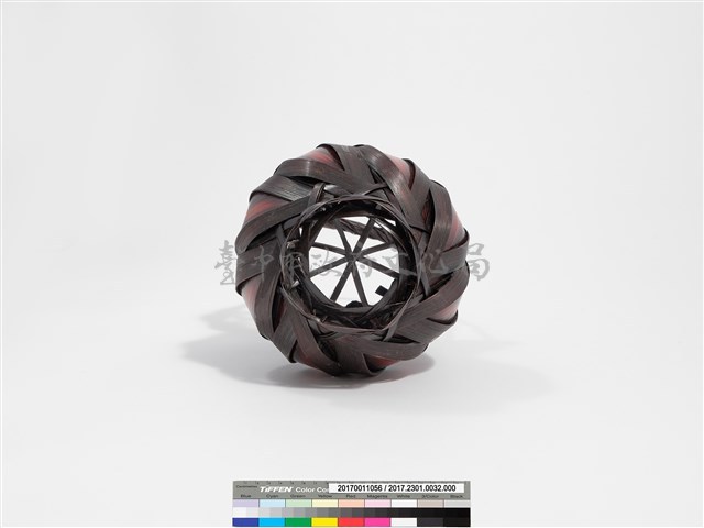 竹編八片斜紋圓形掛花籃 藏品圖，第8張